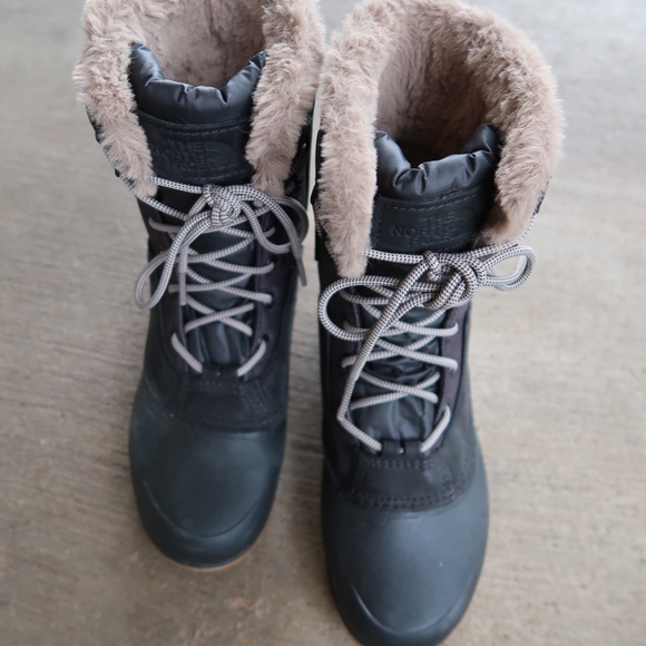 The North Face Waterproof Snow Boots - Picture 10 of 11